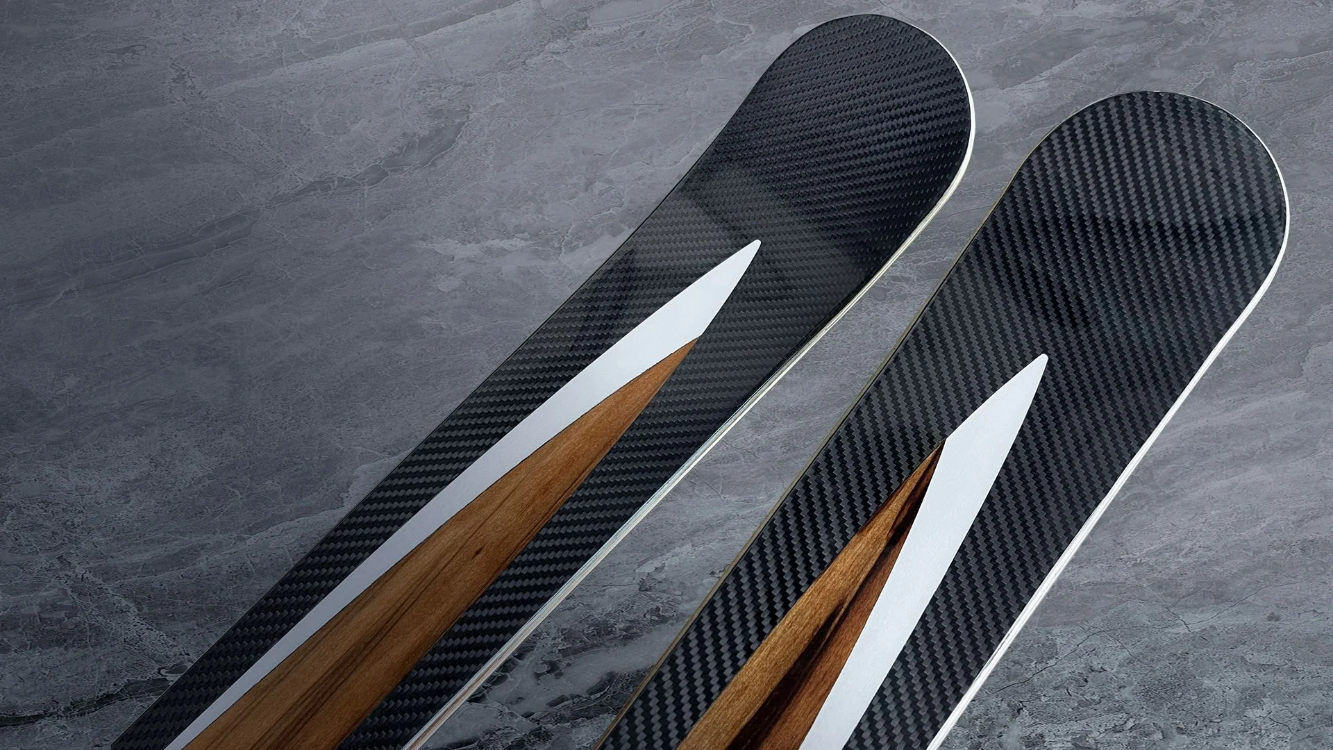 Skis Dénériaz sur mesure en bois et carbone